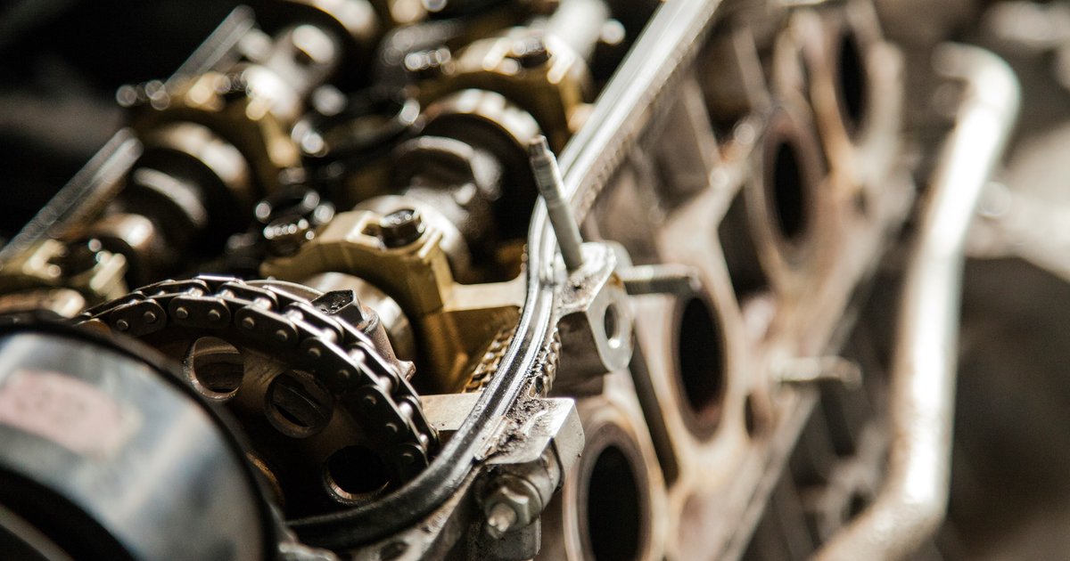 Jak sprawdzić stan silnika używanego auta bez mechanika