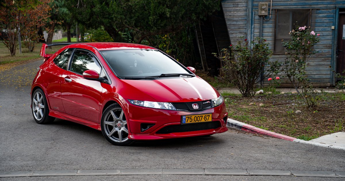 Honda Civic VIII - Czy warto kupić japońskiego kompakta?